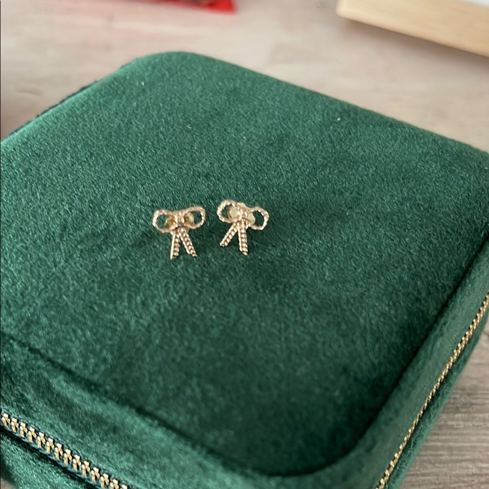 Catbird X The Met Bow Stud Earrings